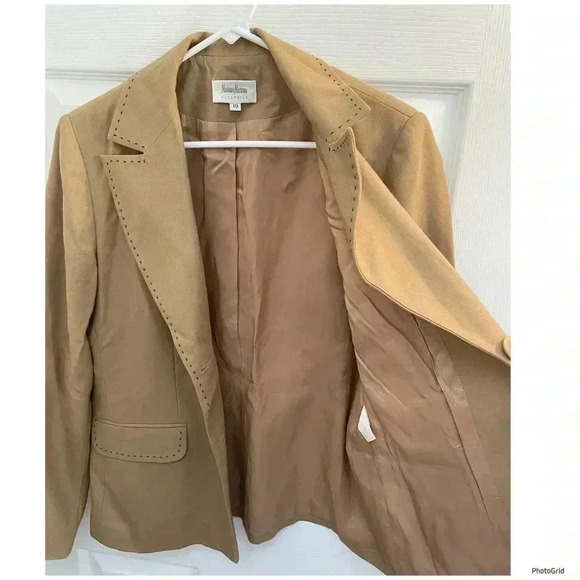 Neiman Marcus I 10 - Picture 2 of 11